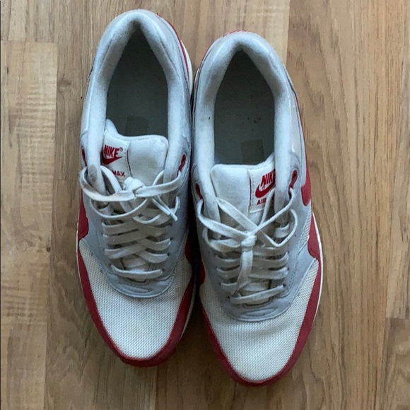 SOLD **2012 Air Max One - Picture 2 of 5